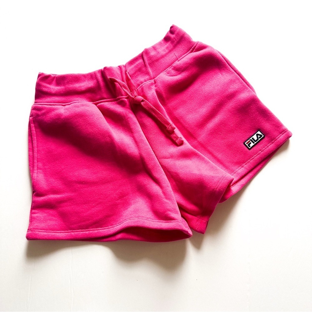 FILA Marina Shorts in Hot Pink Large
Side Pockets size xs